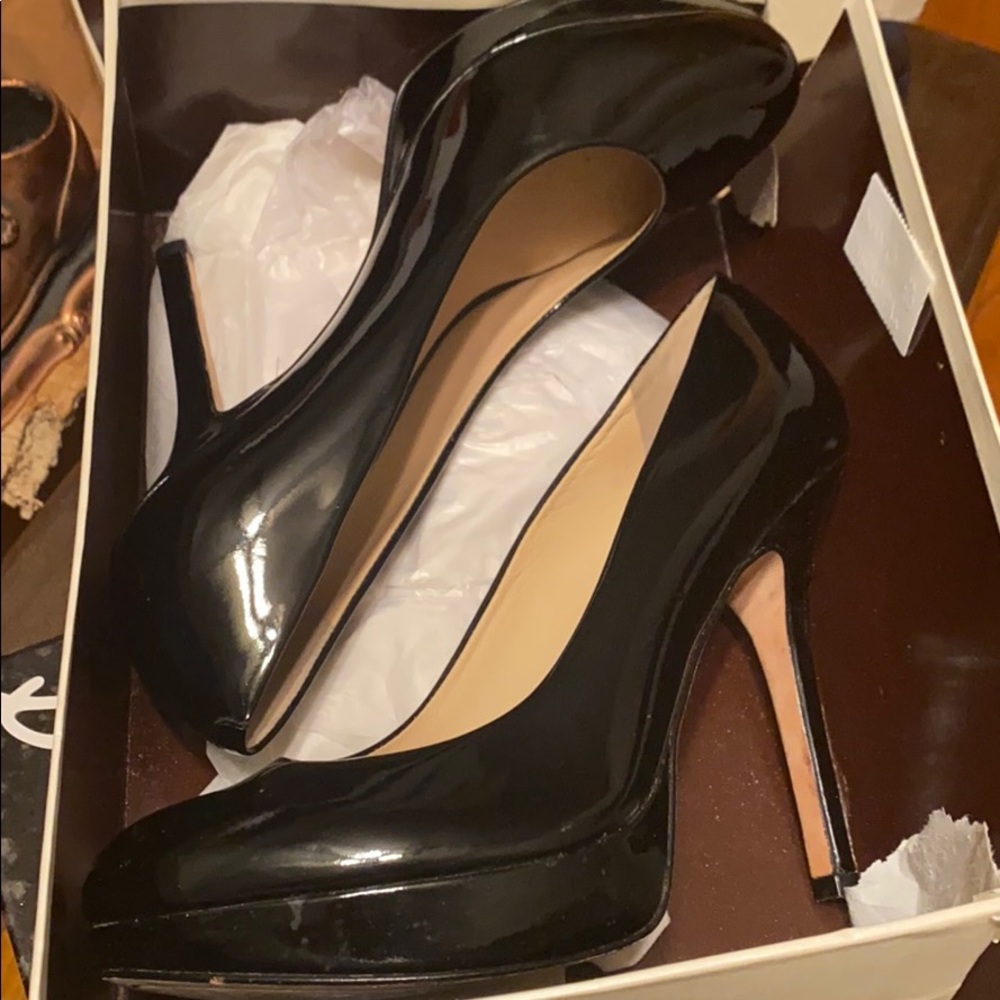 Joan and David pumps